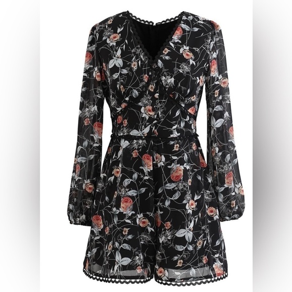 CHICWISH Women's V-Neck Floral Puff Sleeve 
High Waisted Chiffon Romper Size S - Picture 1 of 16